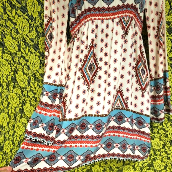 Southwestern Babydoll Paisley Tunic - Picture 4 of 7